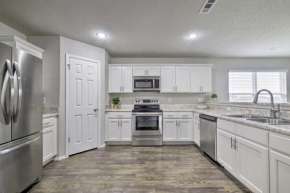 Chic Springdale Abode with Community Amenities